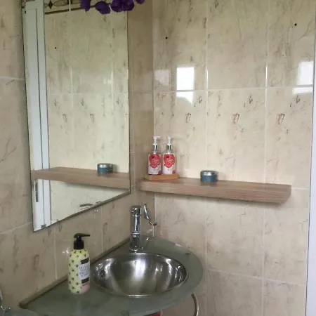 Bed & Breakfast Ineke En John Hoofddorp